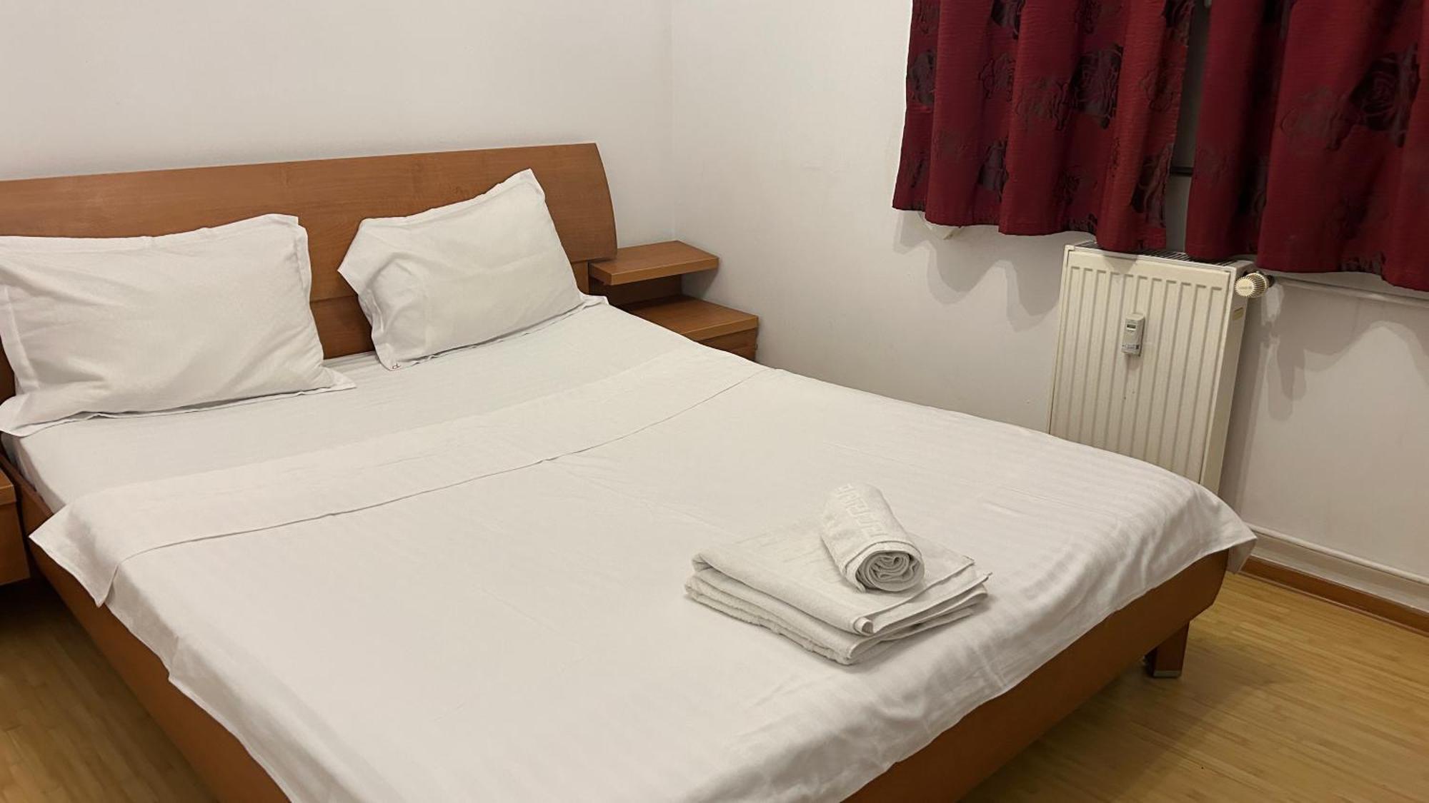 Sleep & Go Parcare Gratuita Self Check-In Apartment Bucharest Luaran gambar